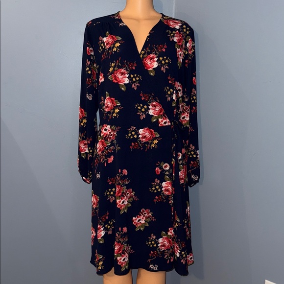 Monteau Dresses & Skirts - Navy blue floral dress